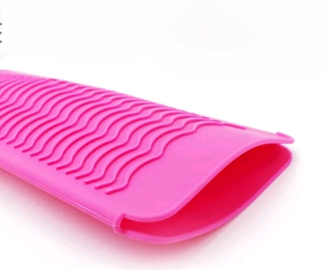 Pink heat proof silicone mat pouch